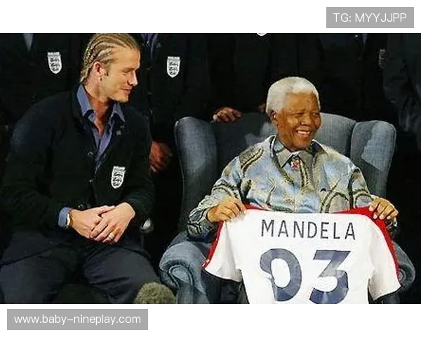 谁是当今足球界的超级球星，他们的成就和影响力有多大