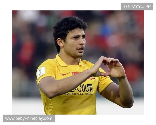 足球球星狂飙引领风潮超越极限展现竞技精神与个人魅力